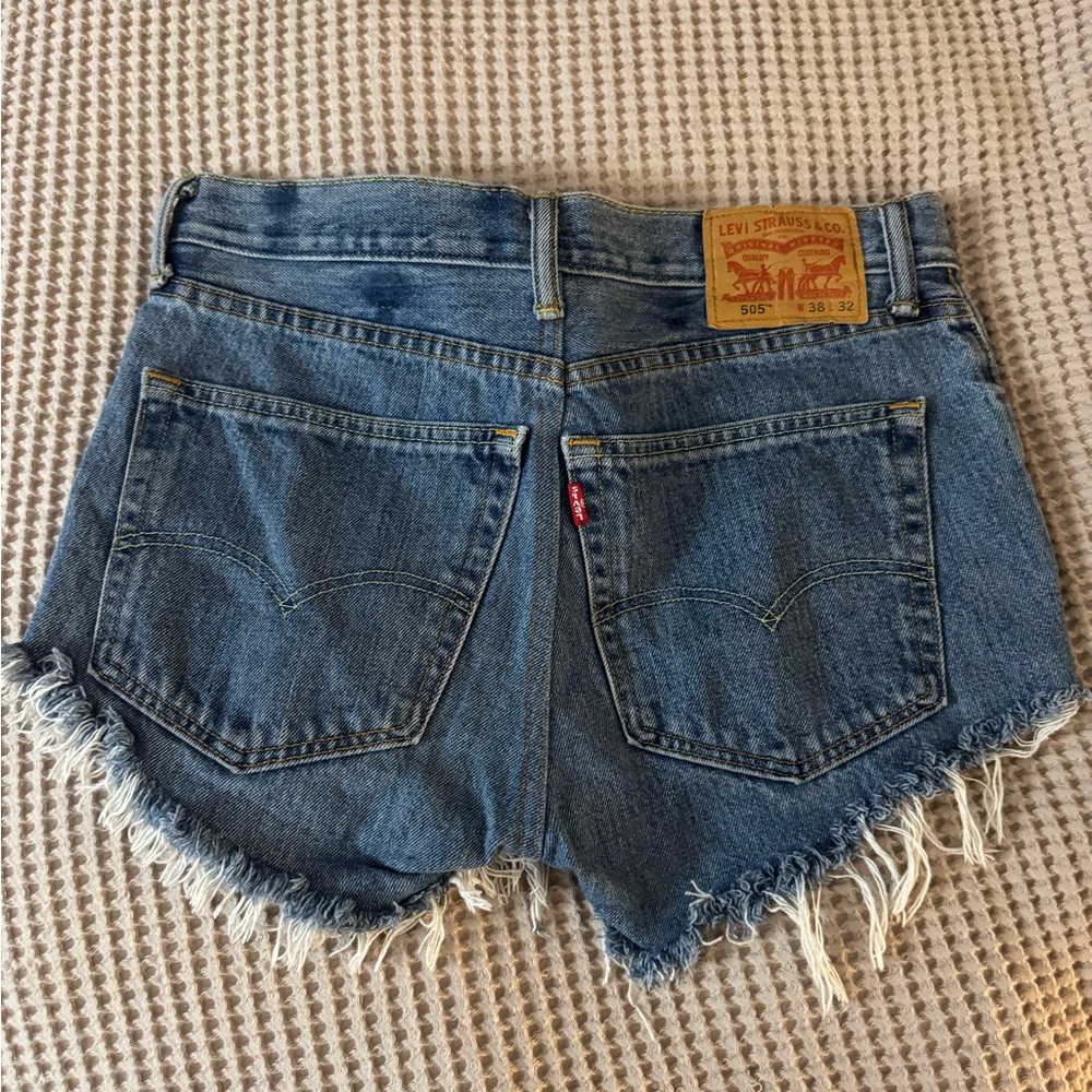 505 Levi's Women's Blue Denim Shorts